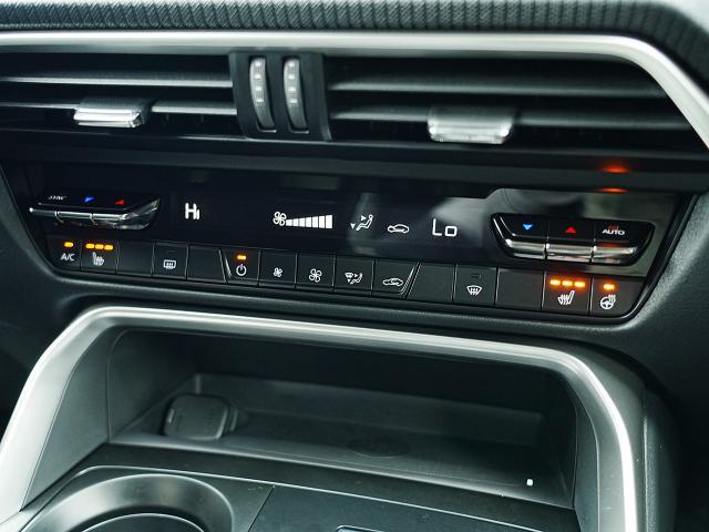 こちらのお車はご来店いただける方のみの販売に限らせていただきます。また、車両の状態・装備等は現車優先とし、ご確認いただきます。ご契約手続きは店頭にてお願い致します。