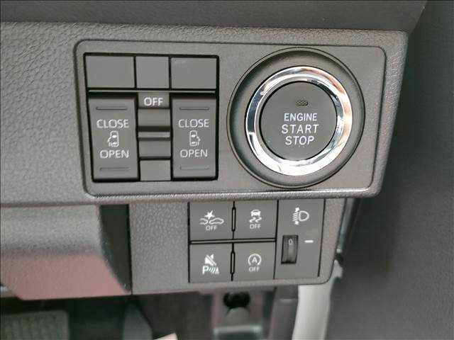 プッシュエンジンスタートシステム、エンジン始動・停止をワンタッチで行うことができます。　両側電動スライドドア装備！運転席よりボタン一つで開閉可能でございます。