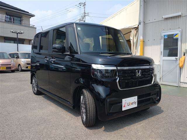 ■□■□■ アフターサービスも安心！！ 自社整備工場・自社鈑金工場・積載車を完備しておりますので、お客様のご購入後も手厚くサポートいたします！！ ■□■□■