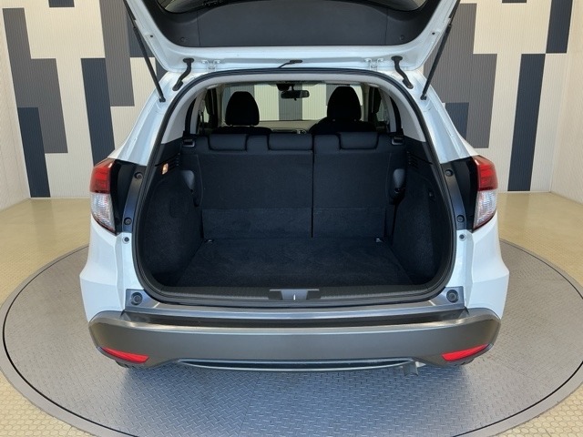 ラゲッジスペースは日常使う分には充分な広さです。