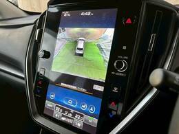 【パノラミックビューモニター】専用のカメラにより、上から見下ろしたような視点で360度クルマの周囲を確認することができます☆死角部分も確認しやすく、狭い場所での切り返しや駐車もスムーズに行えます。