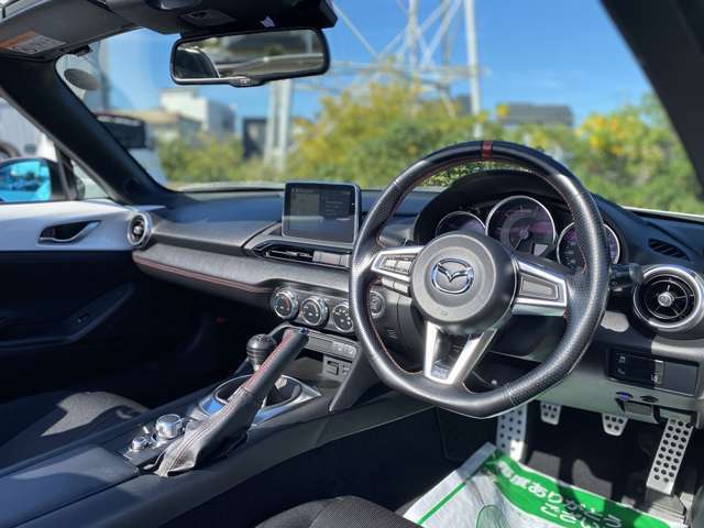 全てのお客様に気持ちよくお車をご覧いただける様、入庫時に室内クリーニングを施工しております。お値段以上の価値をお客様にご提供いたします！