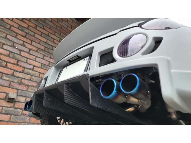 モリモリ管マフラー4本出しSPL+カーボンリアディフューザー