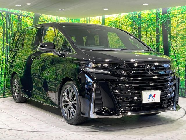 大好評のボディコーティング「弾スプラッシュコート」もご納車までに施工可能。通常のガラスコートと異なる、耐久年数6年の無機質ガラスコーティングが、ボディをキレイな状態に保ってくれます。