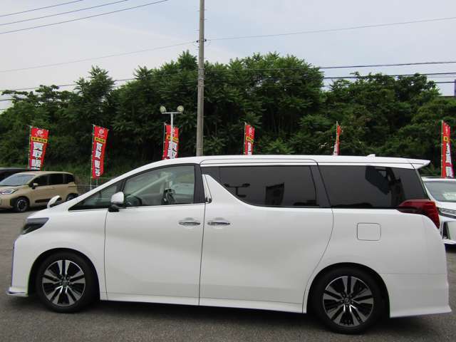ご不明点などございましたら、お気軽に無料通話【0078-6002-684970】お電話ください。当店は全車総額表示！富山で新車・登録（届出）済未使用車・中古車の販売・車買取はお任せください。県外登録・納車もOKです！