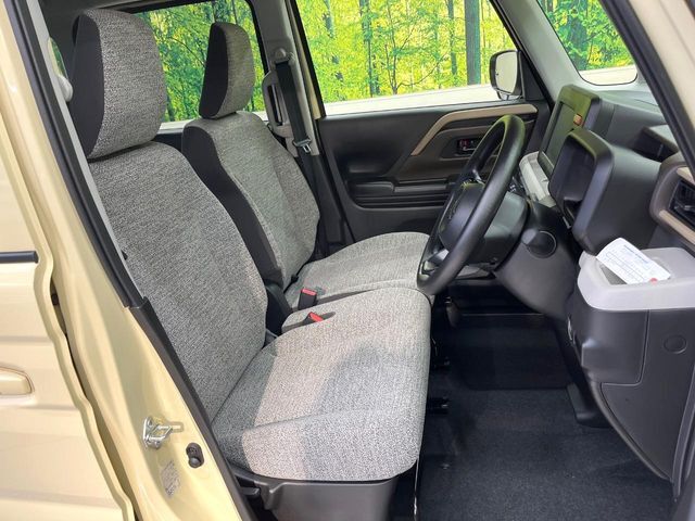 もちろん車内はキレイです♪よりクリーンな状態をキープしたいお客様には『ナノゾーンコート』がおすすめ！新型コロナウイルス対策や、除菌・消臭に効果を発揮し多くの方にご好評いただいております。