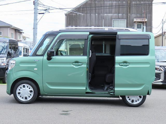 両側パワースライドドアになります