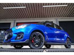 前後キャリパーを赤で塗装済み！ブラックのホイールに映えます♪♪