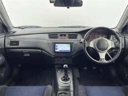 【インパネ全体】全方位で視界が広く、高い目線で運転もしやすいです！