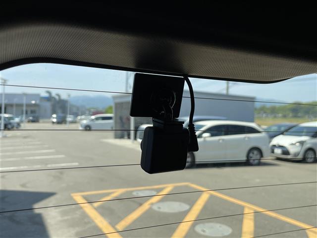 店舗にて現車の確認もいただけますので、お電話で在庫のご確認の上是非ご来店くださいませ！！！