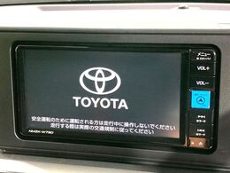 【純正ナビ】人気の純正ナビを装備。オーディオ機能も充実しており、Bluetooth接続すればお持ちのスマホやMP3プレイヤーの音楽を再生可能！毎日の運転がさらに楽しくなります！！