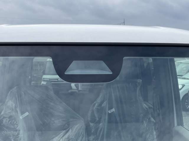 イソベモータースは総在庫350台以上です。展示車以外にも保管している車やメーカー注文中の車両もございます。お探しの車がありましたらお気軽にお電話下さい。メールでもOKです♪オーダーも出来ます！！