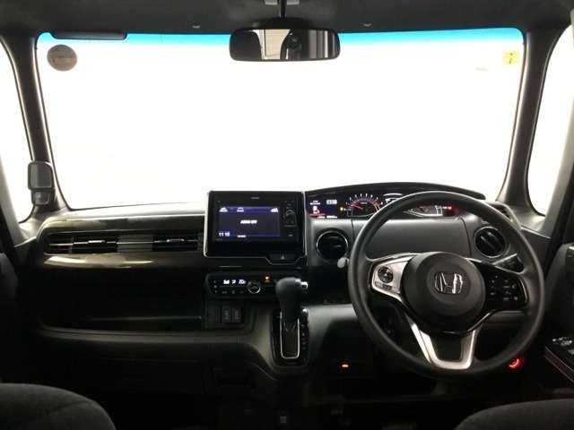 すみずみまで運転視界がクリア。狭い路地でも安心です。