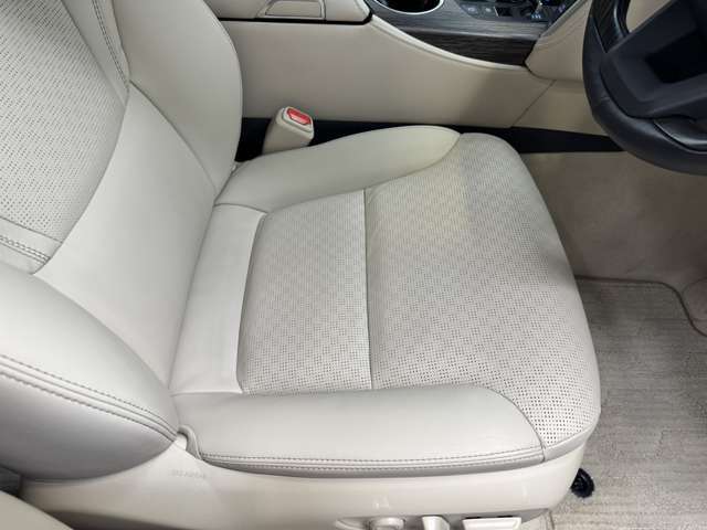 ワンオーナー　禁煙車　リヤエンターテイメント　純正JBLナビ　TV　ベージュ革シート　サンルーフ　パノラミックビュー　BSM　HUD　RCTA　ブラックルーフレール