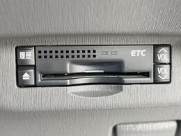 【ETC】高速道路の料金所をストレスなく通過！話題のスポットやサービスエリアに多い「スマートIC」利用時は必須のアイテムです。当店でセットアップを実施、ご納車当日からすぐにご利用いただけます！