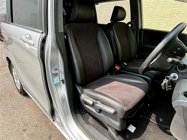 気になる車はすぐにお問い合わせください！画面右側の0066から始まる無料ダイヤルからお問い合わせ下さい！専門スタッフがお車のご質問にお答えいたします！