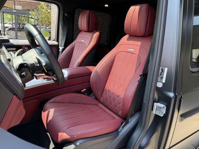 マルチビームLEDヘッドライト　360°カメラ　レーダーセーフティ　レッドキャリパー　サンルーフ　アンビエントライト　AppleCarPlay　前後ドラレコ