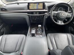 気になる車はお電話やメールでお問い合わせ下さい。なお、お電話での在庫の取り置きはできません。事前に来店のご予約をおススメします。商談が重なる事が増えていますので事前に在庫有無をご確認下さいませ。