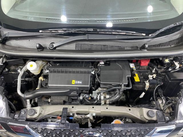 親切・丁寧な専門メカニックスタッフが応対！・車検・点検整備・事故等の修理などアフターサービスも安心。お車のカスタマイズもネクステージのサービススタッフまでご相談ください！