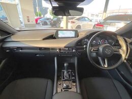 グループ総在庫数約30，000台！！全国の系列店からメーカー・車種問わずご紹介出来るので、あなたにピッタリのお車が見つかるはずです♪まずはお問い合わせ下さい☆