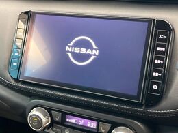 【大画面ナビ】人気の大型10インチナビを装備。存在感のある大画面はインパクト大！ナビ利用時のマップ表示は見やすく、テレビやDVDは臨場感がアップ！いつものドライブがグッと楽しくなります♪