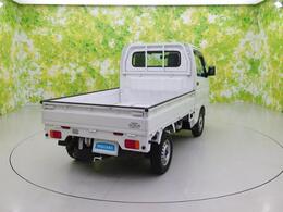 全国に店舗を展開しているのでどこでもお取り寄せが可能です！この車が気になるけど遠方だから・・・と諦める必要はありません！※別途陸送費が必要です。