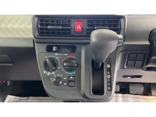 そのため中古車の販売に関しては当社営業エリアとその近隣のお客様とさせていただきます。ご了承ください。