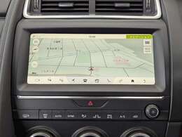 SDナビゲーション！タッチスクリーンはスワイプやピンチなどで直感的な操作が可能で、APPEL　CAR　PLAYやAndroid　autoにも対応しております！