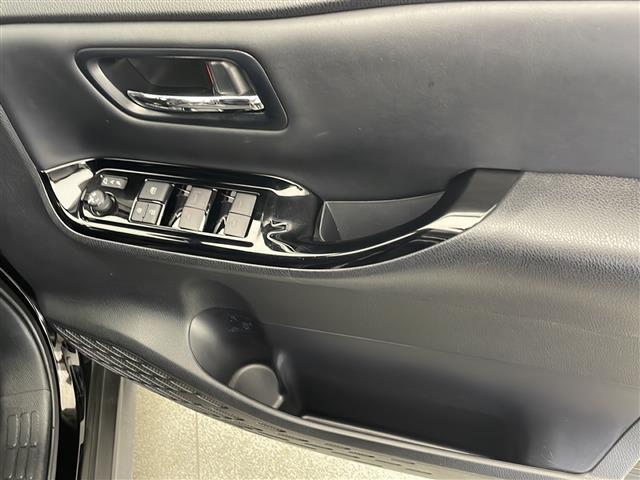 気になる車はお電話やメールで当店にお問い合わせください。なお、お電話での在庫の取り置きはできません。ご来場の際は、商談が重なる事が増えていますので事前に在庫有無をご確認くださいませ。