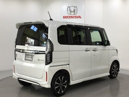 Honda認定中古車 U-Selectは3つの安心をお約束します。　1　Hondaのプロが整備した安心。 2　第三者機関がチェックした安心。　3　購入後もHondaが保証する安心。