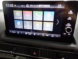 ホンダ純正ナビなのでダッシュボードにスッキリと収まっています。土地勘の無い所でも道に迷わず安心ですね！。AVも色々視聴でるのでドライブも楽しくなりますよ！