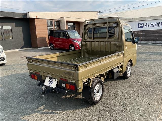 取り回しがしやすいコンパクトな車体です！