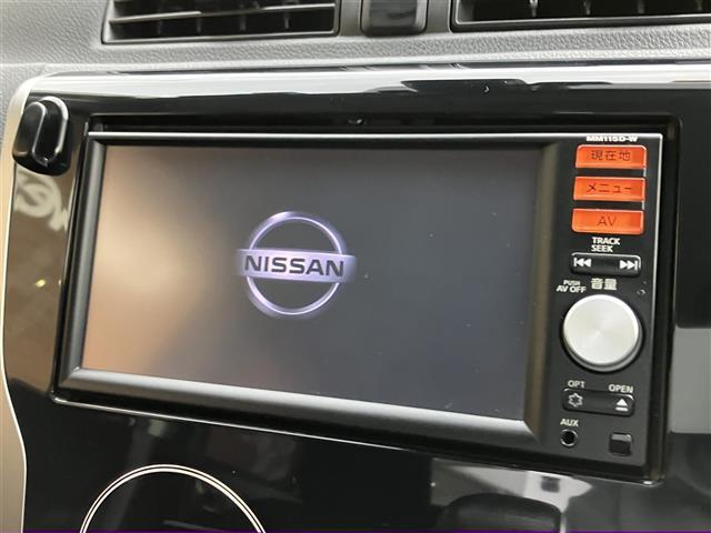 純正SDナビ【MM115D-W】搭載！！☆フルセグTV☆Bluetooth接続☆CD再生☆USB/AUX端子☆SDオーディオ☆AM/FMラジオなどの機能が内蔵されております。