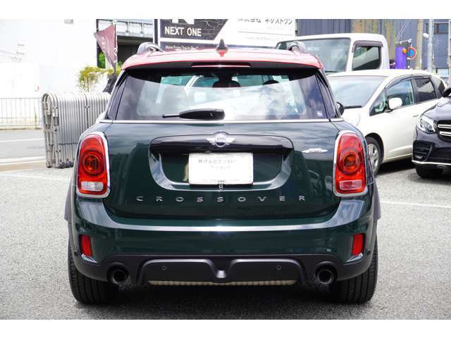 弊社では全国のお客様に安心してお車のご購入ができます様に「日本自動車鑑定協会」との業務提携を行い第三者機関の自動車鑑定書も取り扱っております！弊社では第3者機関での鑑定書付の車両をご提供しております！