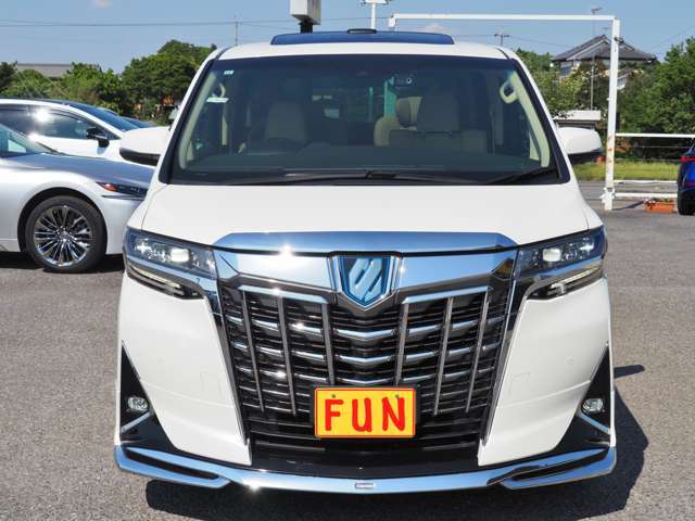 安心のワンオーナー車・内外装とてもきれいなアルファードHVエグゼクティブラウンジが入庫しました。ご来店・お問い合わせお待ちしております。