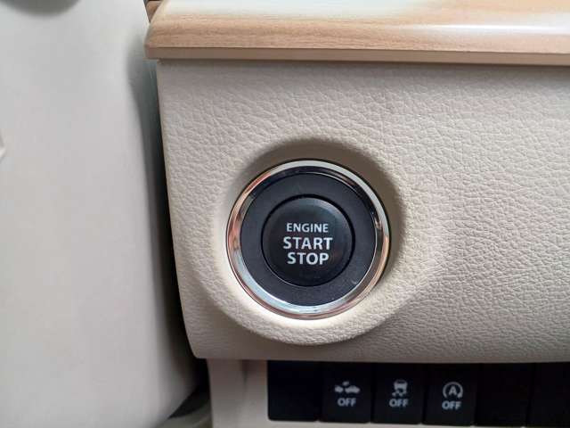 当店の車両をご覧いただきありがとうございます！！軽自動車専門店♪オールメーカーの軽自動車を常時約100台展示しております！お探しの車がきっと見つかります！！