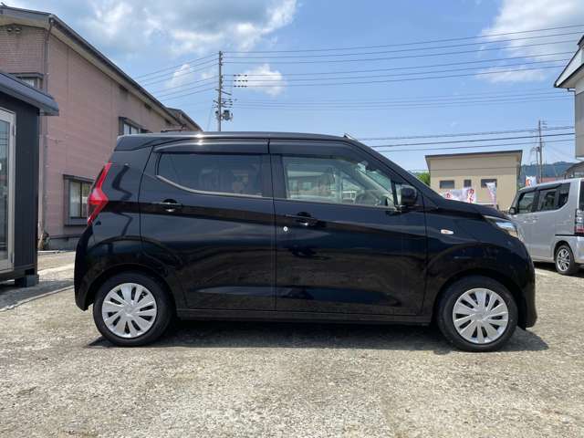 当店は軽自動車専門店です。専門店だからこそ、「良質」な軽自動車を豊富に取り揃えています。