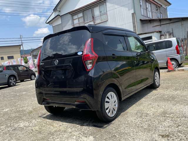 軽自動車は走りも、お財布も軽い！快適なカーラーフを、まずは軽自動車から初めてみませんか？そんな時は軽自動車専門店の軽イチくんまで！