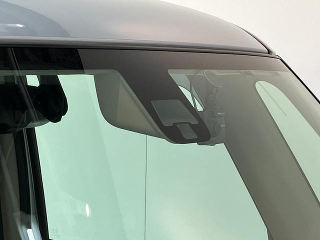 品質へのこだわり！フロアマットやシートなど車内をキレイに清掃し、ニオイや汚れなどを徹底的にクリーニングしてもらっております。室内はピカピカです☆