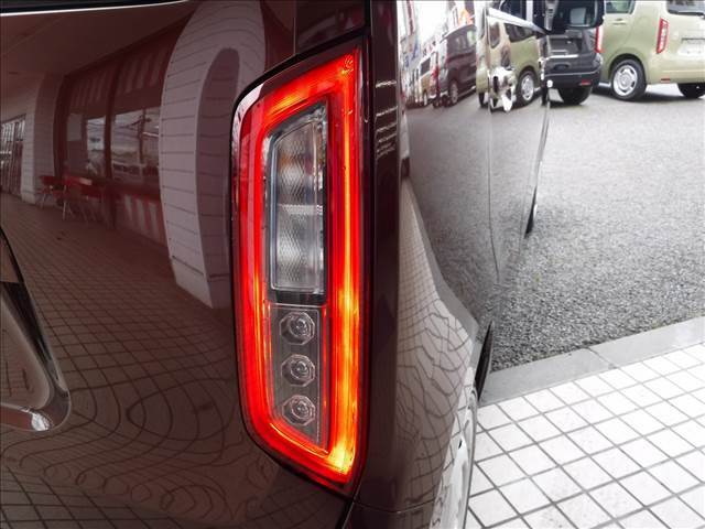 4WD☆純正ナビフルセグ☆Bluetooth☆Bカメラ☆ビルトインETC☆前後ドラレコ☆USB電源☆LEDヘッドライト☆前席シートヒーター☆クリアランスソナー☆ホンダセシング☆禁煙車★試乗予約承り中★