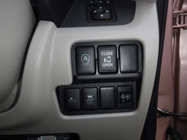 衝突被害軽減ブレーキ・パワースライドドア付き