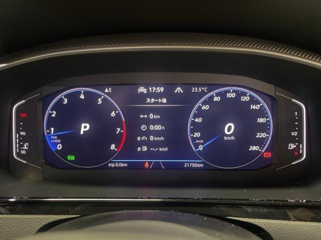Digital Cockpit Pro装備しております。