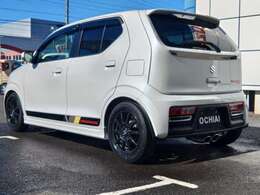 ●中古車は査定士が1台1台チェックした状態の良いものばかりです。在庫に無い車両でもご準備いたします。