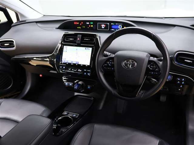 とっても見やすく使いやすい大画面ナビです