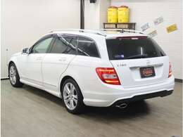 【ご予約のお願い】少人数経営につき、ご対応できない場合がありますので、ご来店は「事前予約」をおすすめしております。前営業日までにご連絡をお願いします。※先約制となりますので予めご了承下さい。