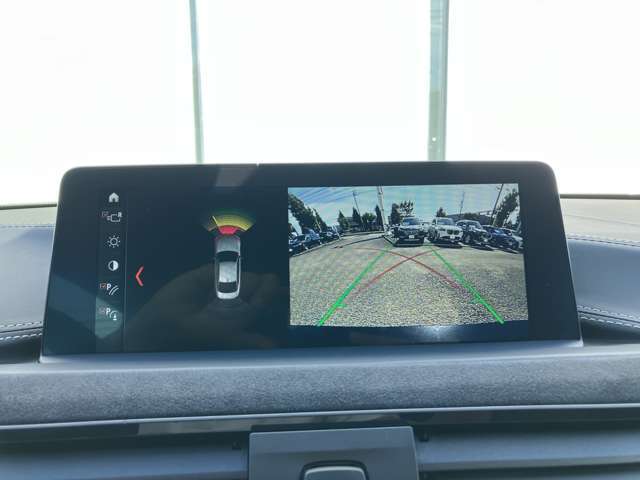 安心のネットワーク。全国187箇所（2025年2月現在）のBMW正規ディーラーのサービスセンターで整備・保証修理を受けることができます。