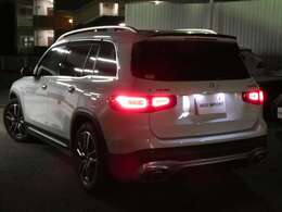 取説・記録簿付　事故歴ありません　高級感漂うチタニウムグレー/ブラックツートンレザーインテリア！！　AMGアドバンスドパッケージ＆