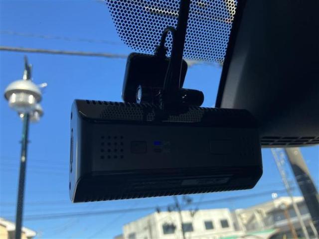 国産車から輸入車まで多様なお客様のニーズのお応えできるように、全国規模で豊富な在庫展開！車のことならWECARSへ！