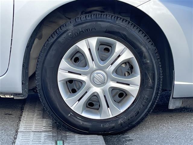 【純正ホイールキャップ】純正ホイールキャップで、足回りもおしゃれに決まってます♪