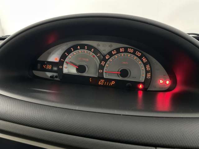 当店ではほぼ全てのお車を全国各地のオートオークションから仕入れております。その際、メーター改ざん等の検査も行われ、問題の無い車両のみ入庫していますのでご安心下さい☆
